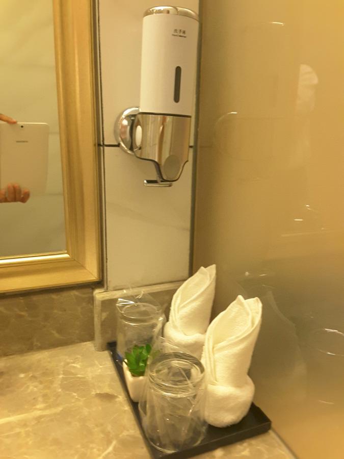 Unity Hotel Mandalay Eksteriør billede
