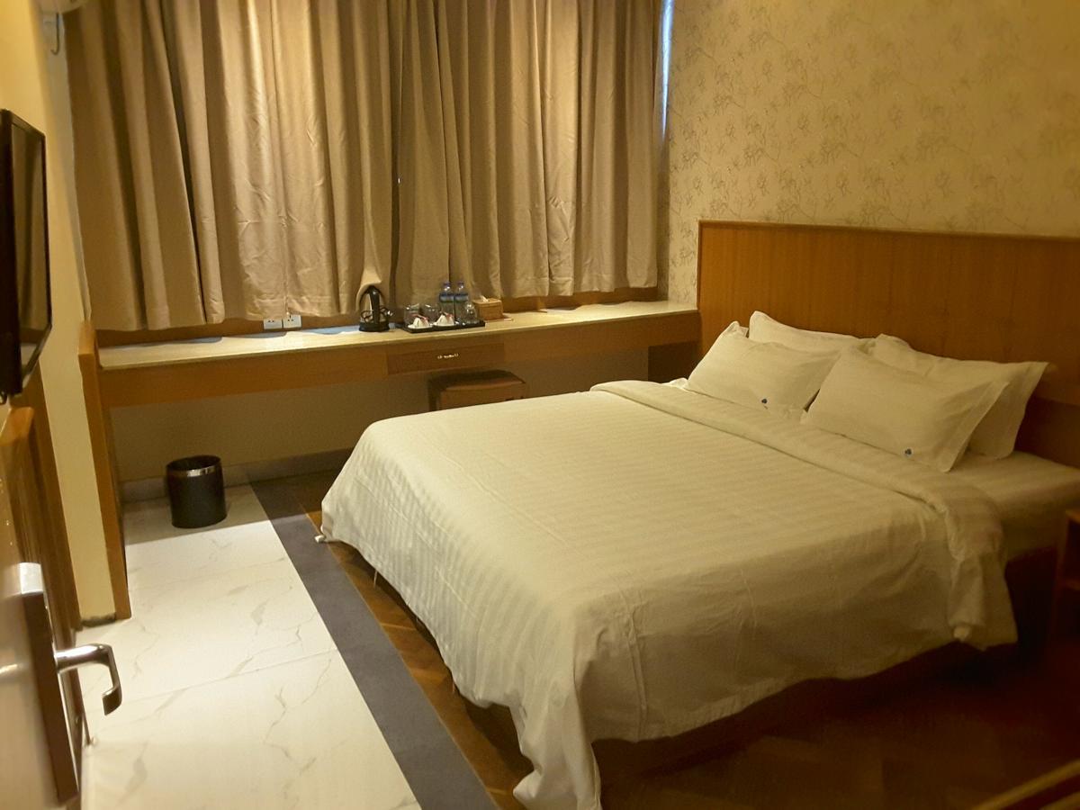 Unity Hotel Mandalay Eksteriør billede